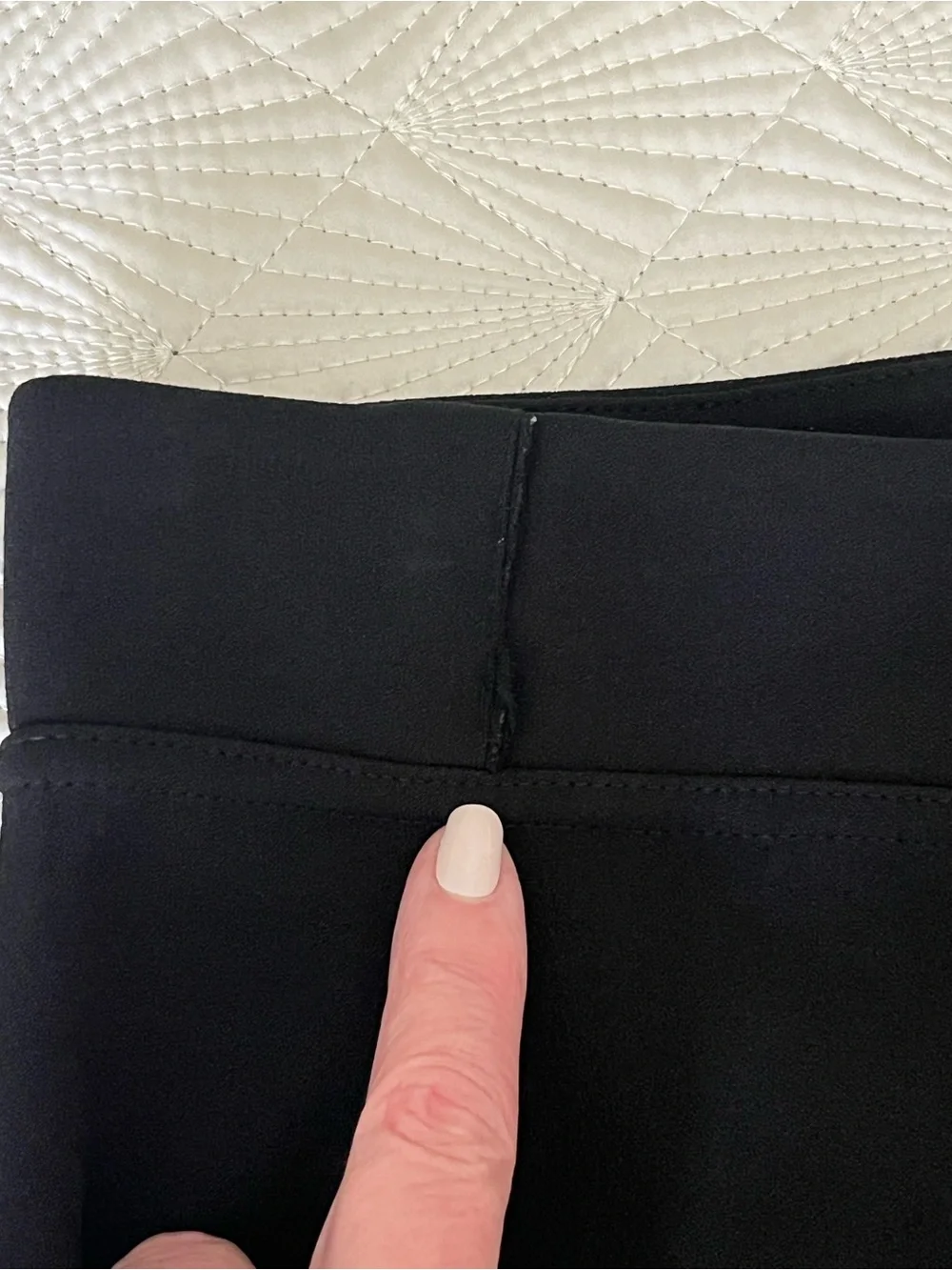 Calvin Klein CK Cropped Wide Leg Black Dress Pants Medium Like New Stretch Comfy